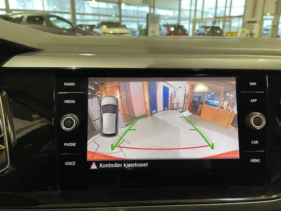 Volkswagen Polo – Image 12