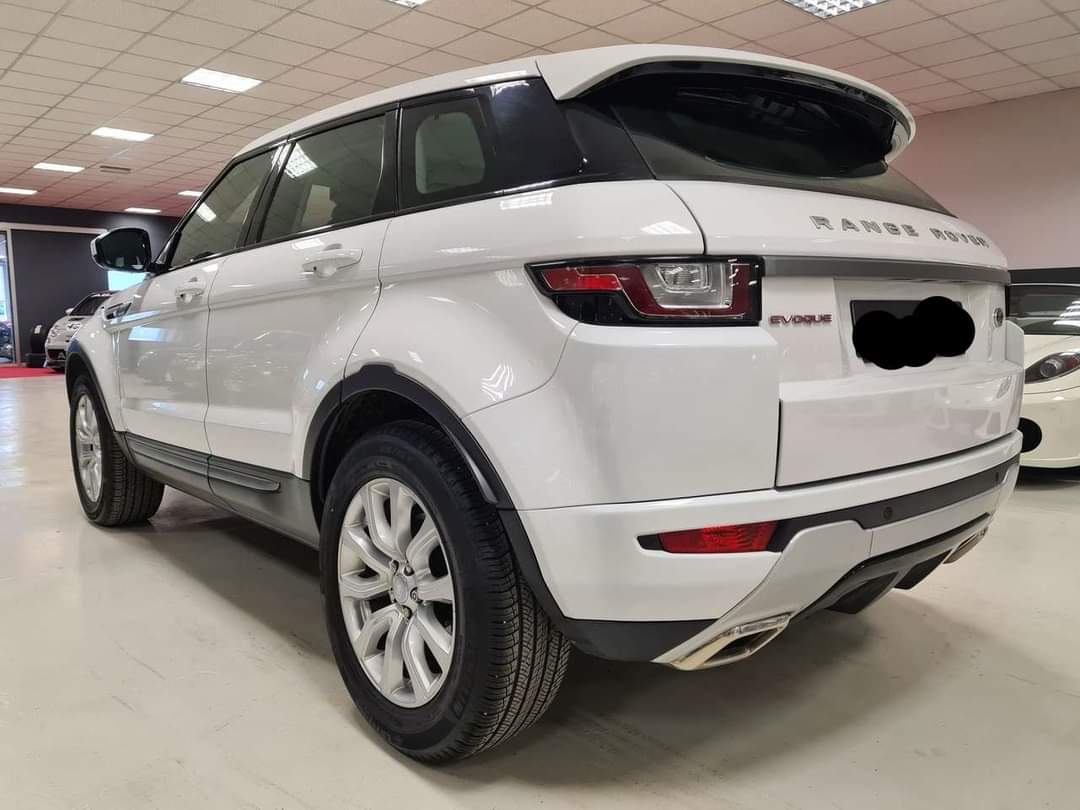 Land Rover Range Rover Evoque – Image 10