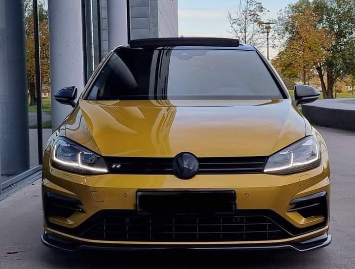 Volkswagen Golf R