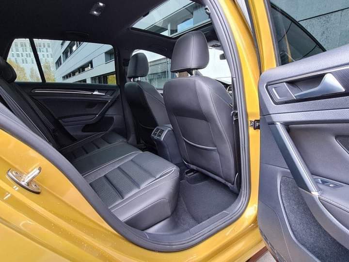 Volkswagen Golf R – Image 13