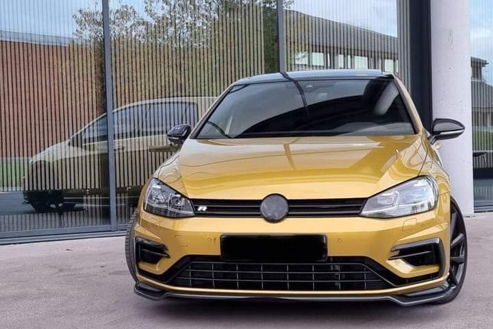 Volkswagen Golf R – Image 18