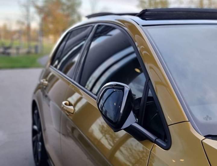 Volkswagen Golf R – Image 25