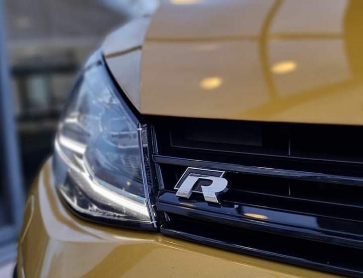 Volkswagen Golf R – Image 28