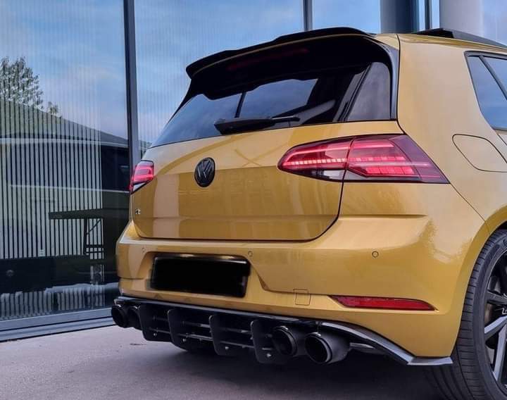 Volkswagen Golf R – Image 41