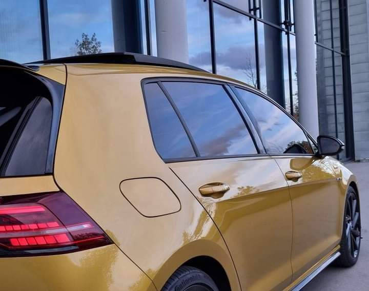 Volkswagen Golf R – Image 40