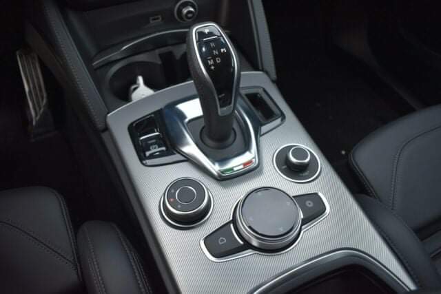 Alfa Romeo Stelvio – Image 17