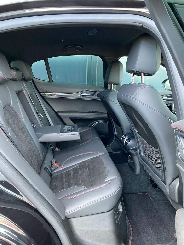 Alfa Romeo STELVIO – Image 8