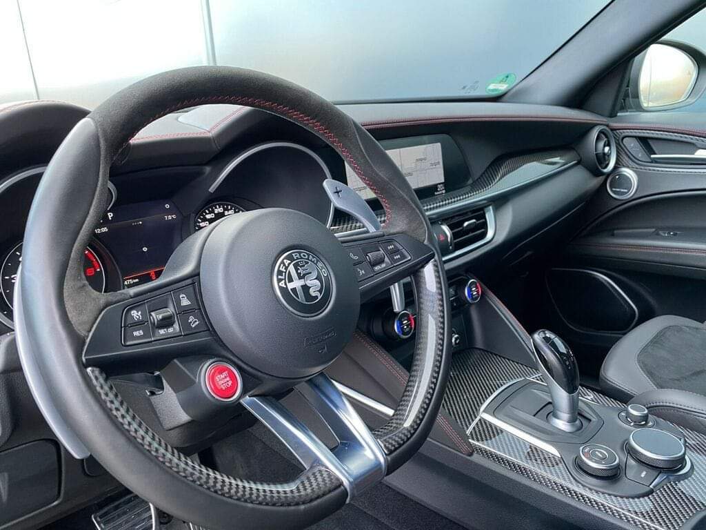 Alfa Romeo STELVIO – Image 16