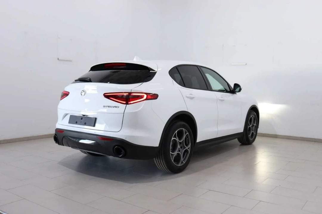 Alfa Romeo Stelvio – Image 10