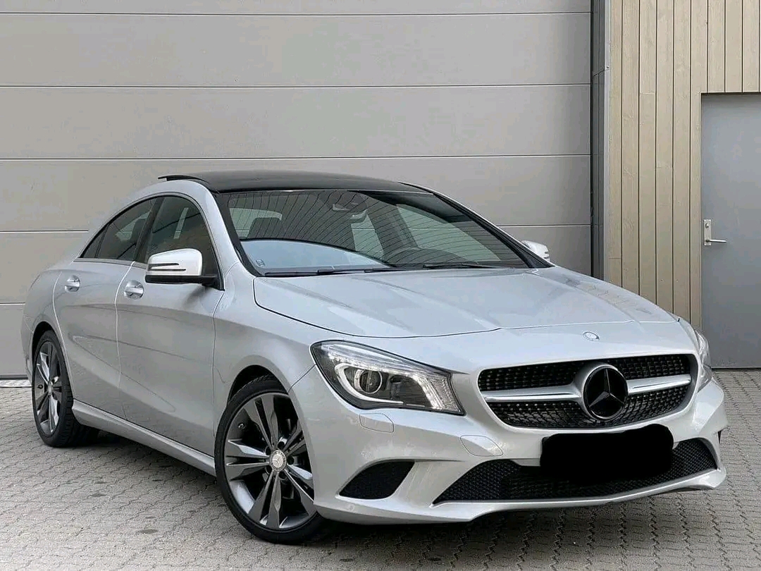 Mercedes-Benz 200 – Image 2