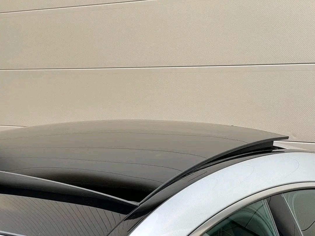 Mercedes-Benz 200 – Image 9