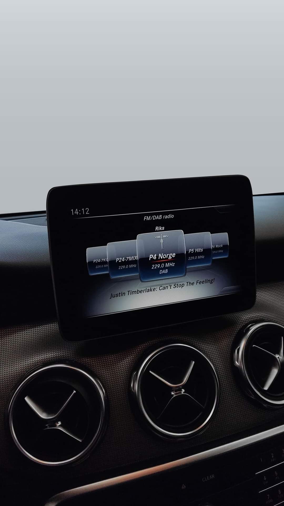 Mercedes-Benz GLA – Image 8