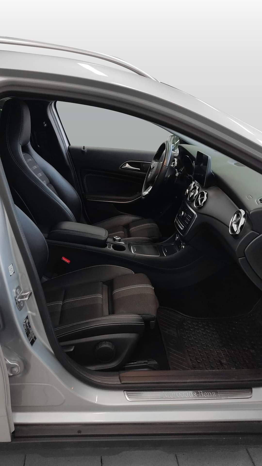 Mercedes-Benz GLA – Image 14