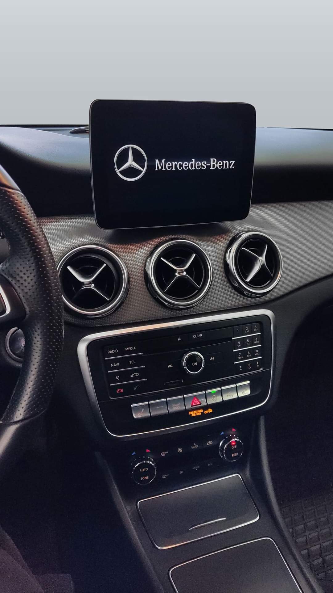 Mercedes-Benz GLA – Image 11