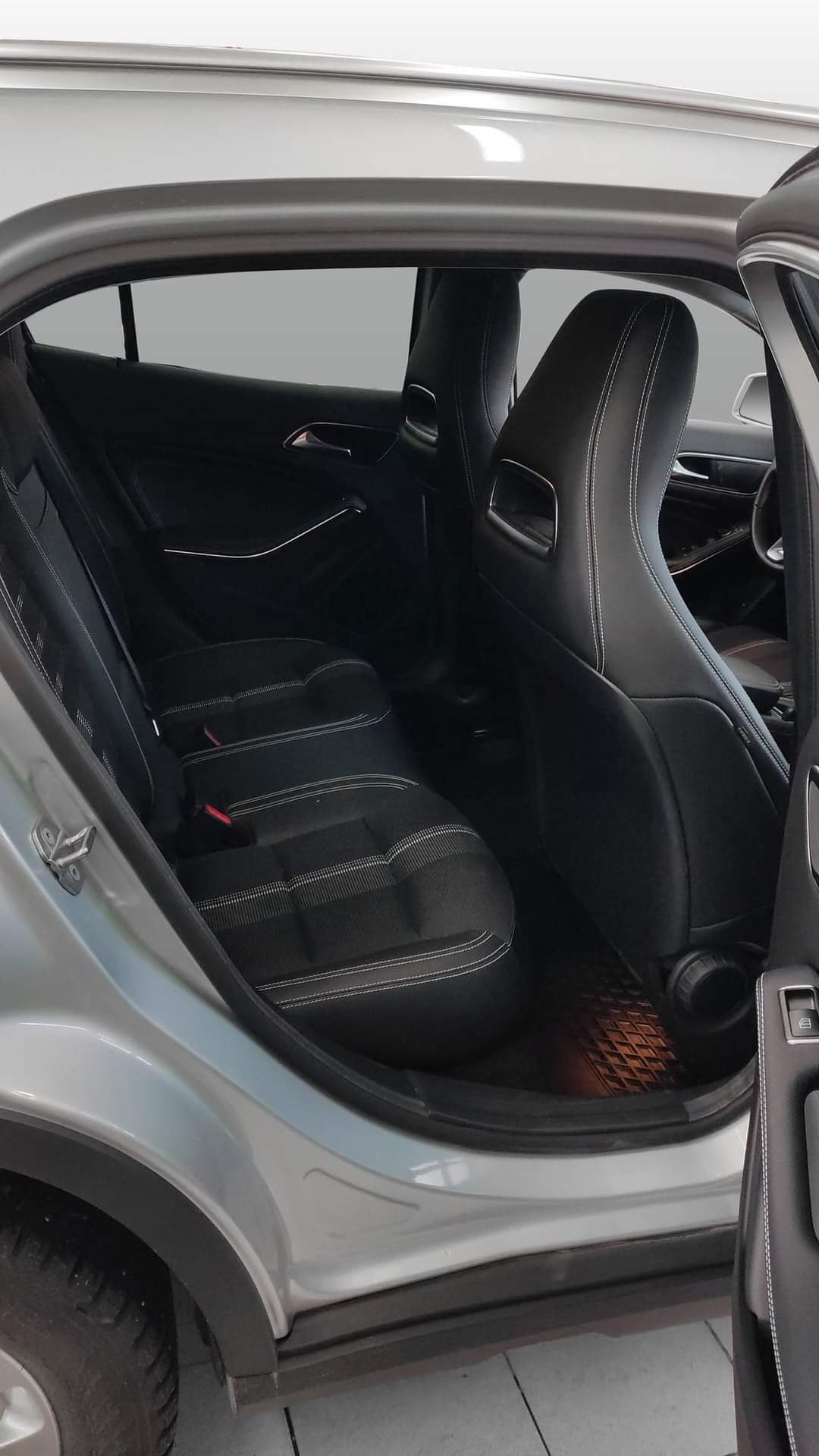 Mercedes-Benz GLA – Image 17