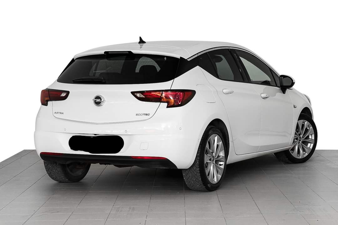 Opel Astra – Image 10