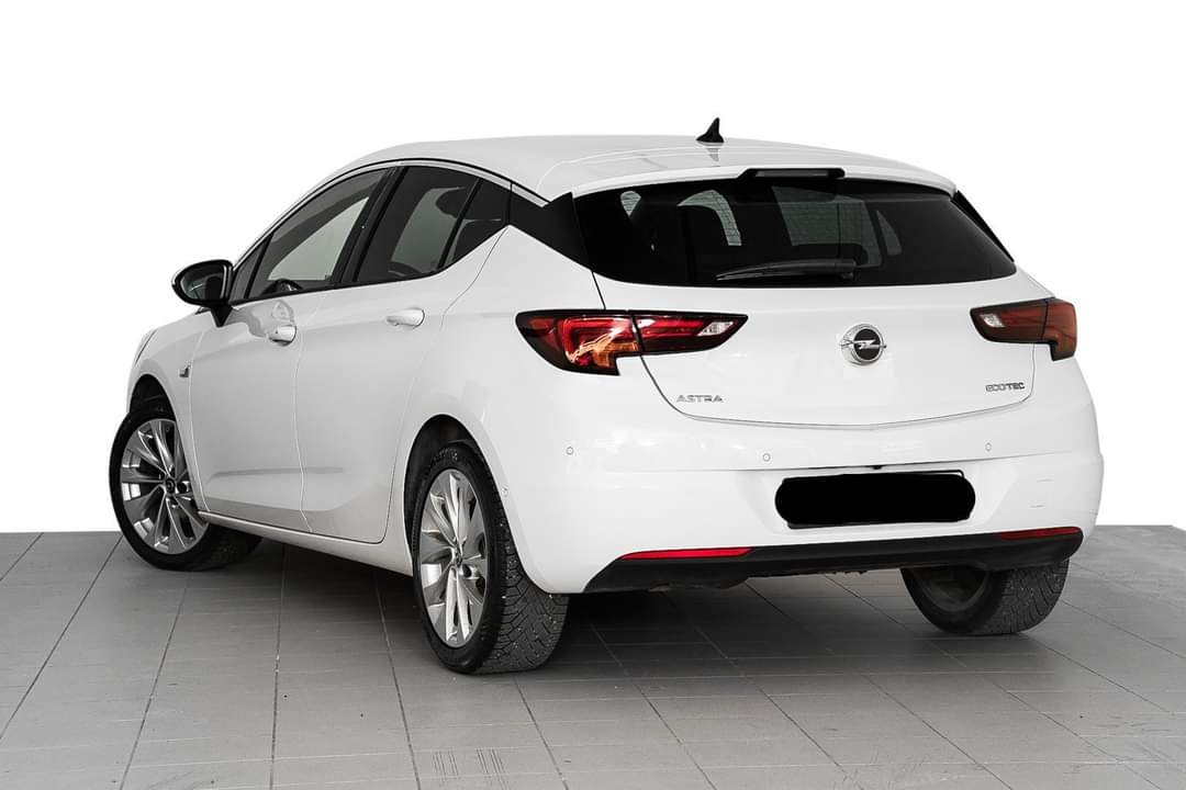 Opel Astra – Image 8