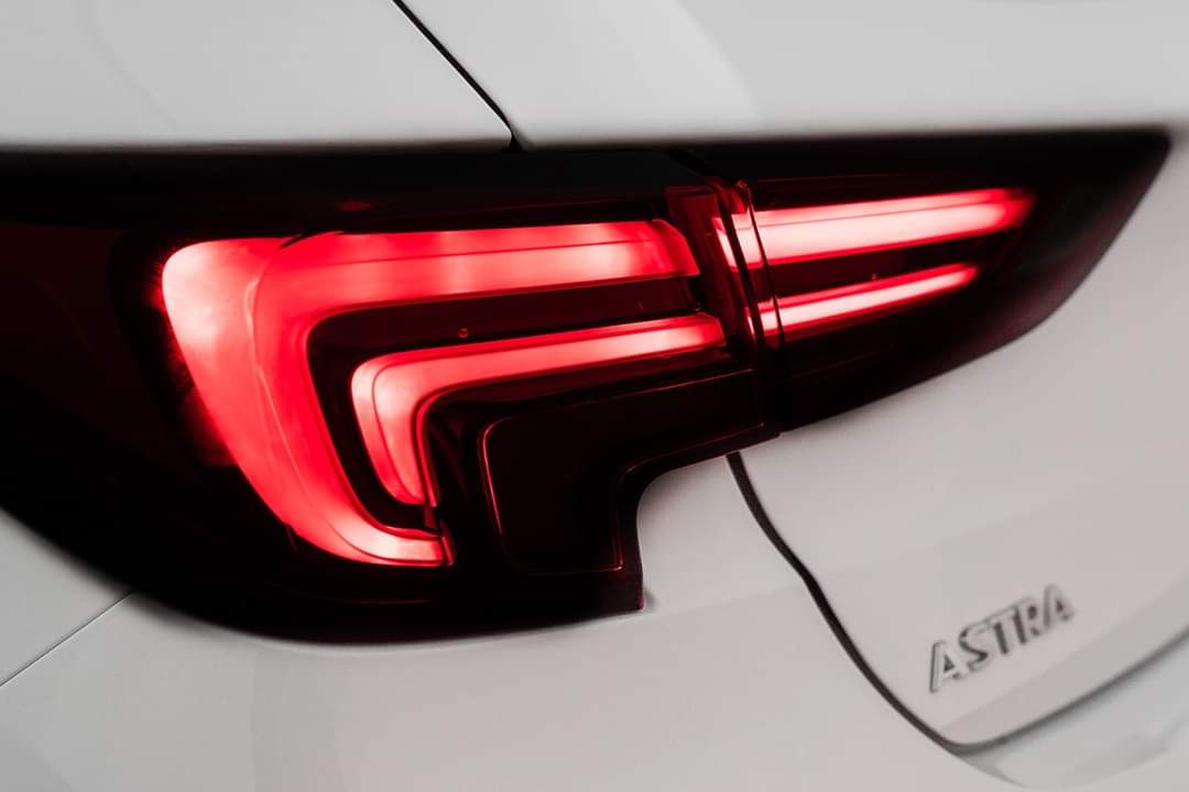 Opel Astra – Image 13