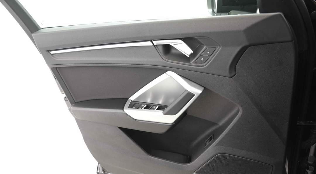 Audi Q3 – Image 13