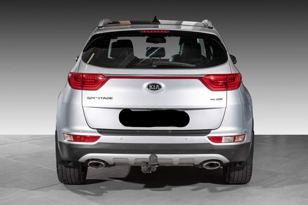Kia Sportage 2.0 – Image 10
