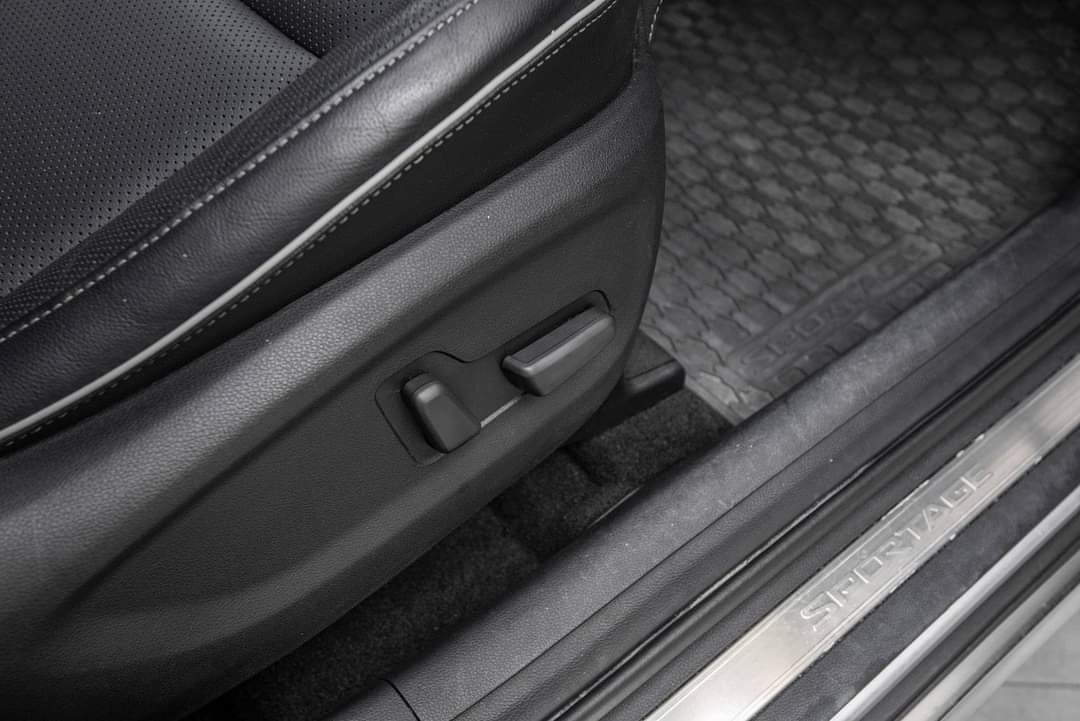 Kia Sportage 2.0 – Image 13