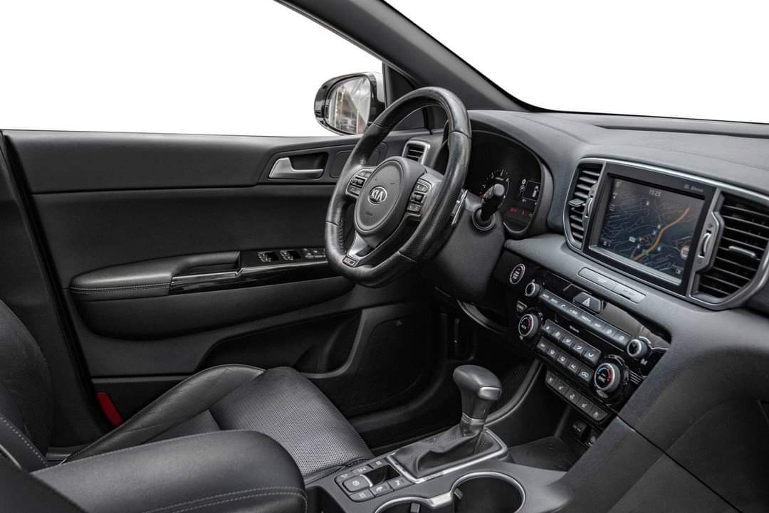 Kia Sportage 2.0 – Image 12