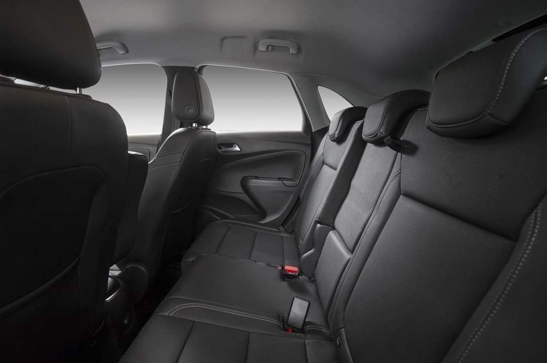 Opel Crossland X – Image 13