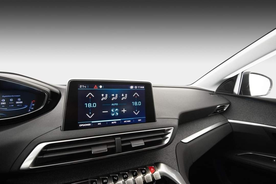 Peugeot 3008 Hook – Image 26