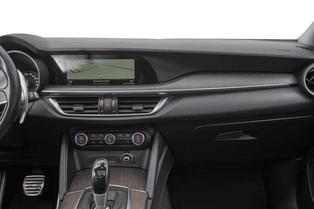 Alfa Romeo Stelvio – Image 18