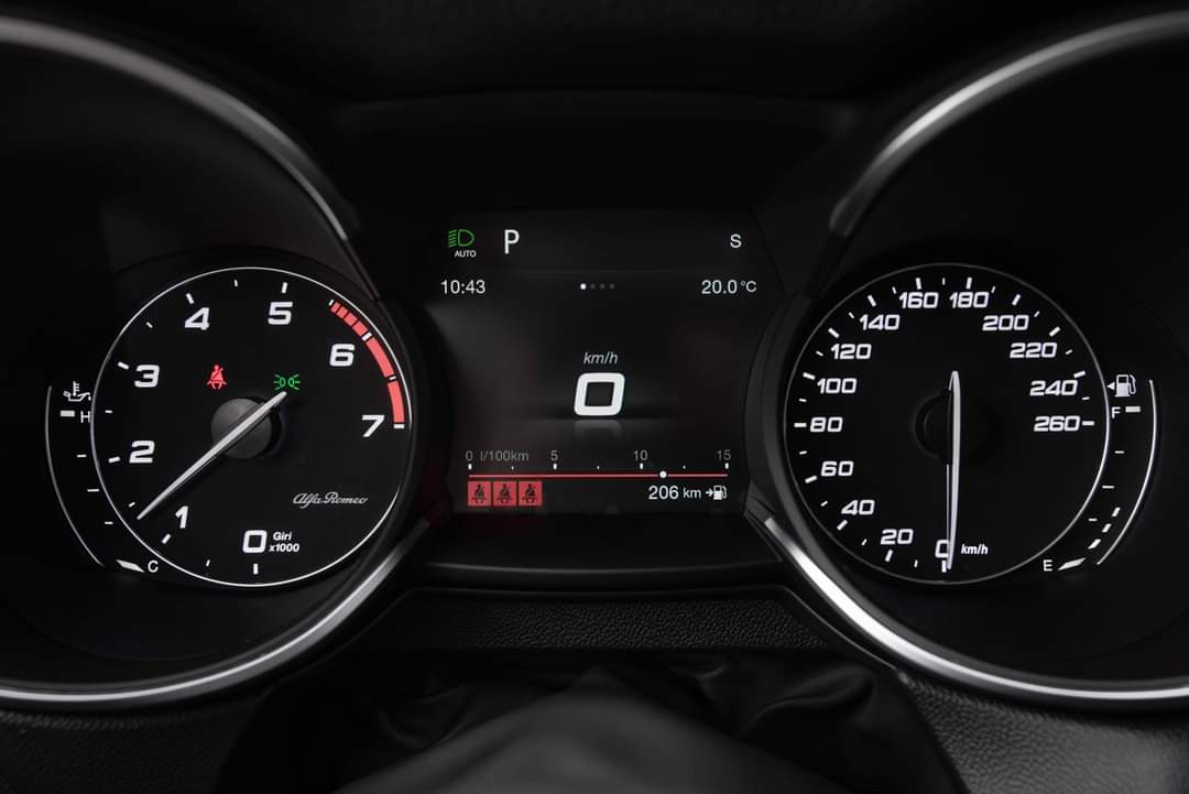 Alfa Romeo Stelvio – Image 28