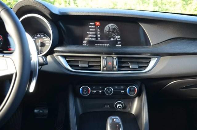 Alfa Romeo Stelvio – Image 11