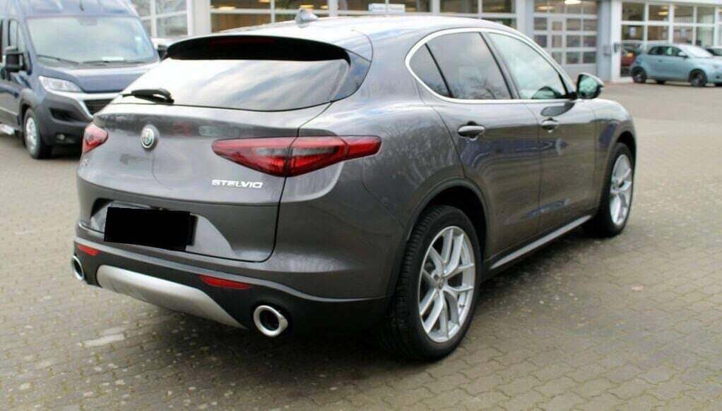Alfa Romeo Stelvio Veloce – Image 5