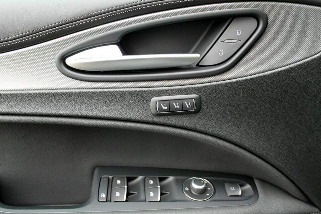 Alfa Romeo Stelvio Veloce – Image 13