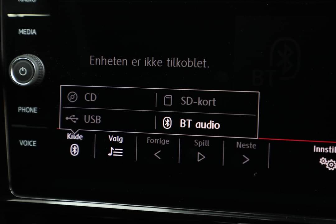 Volkswagen Golf GTI – Image 10