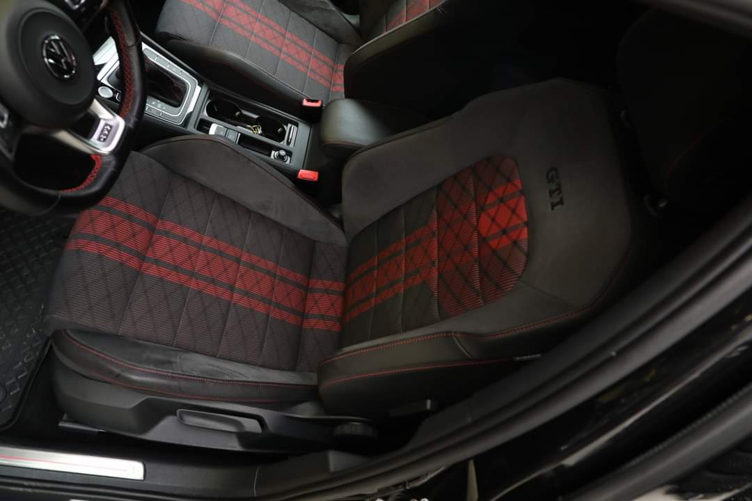 Volkswagen Golf GTI – Image 17