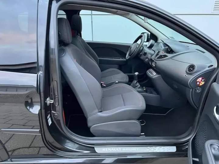 Renault Twingo sport Rs – Image 26