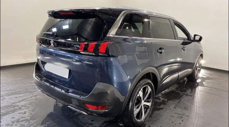 PEUGEOT 5008 – Image 6