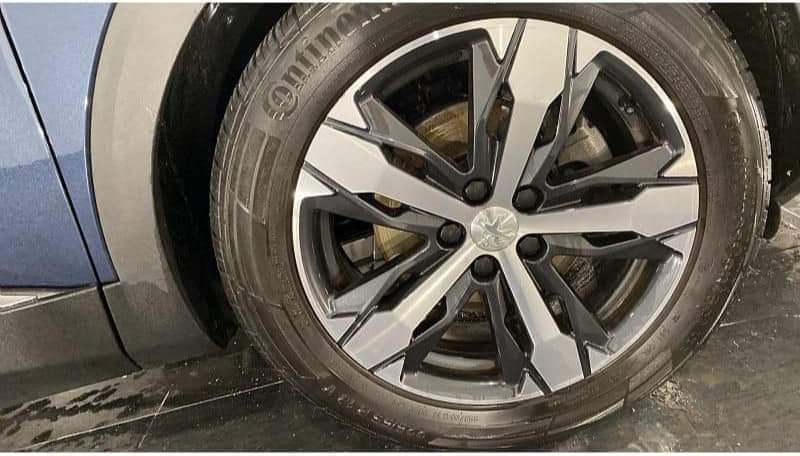 PEUGEOT 5008 – Image 17