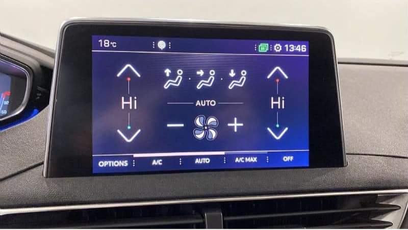 PEUGEOT 5008 – Image 18