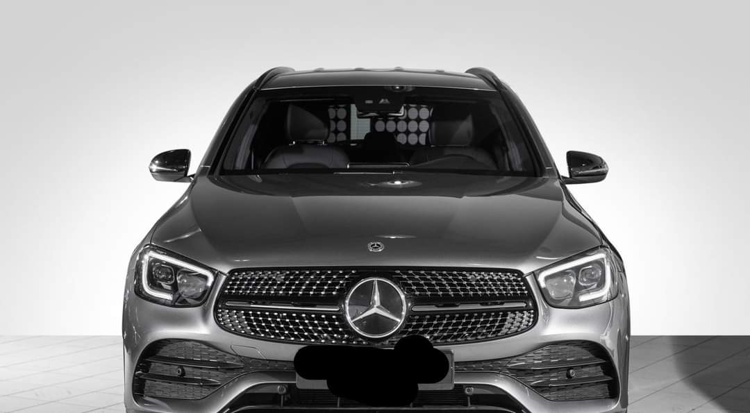 Mercedes-Benz GLC 300e – Image 6