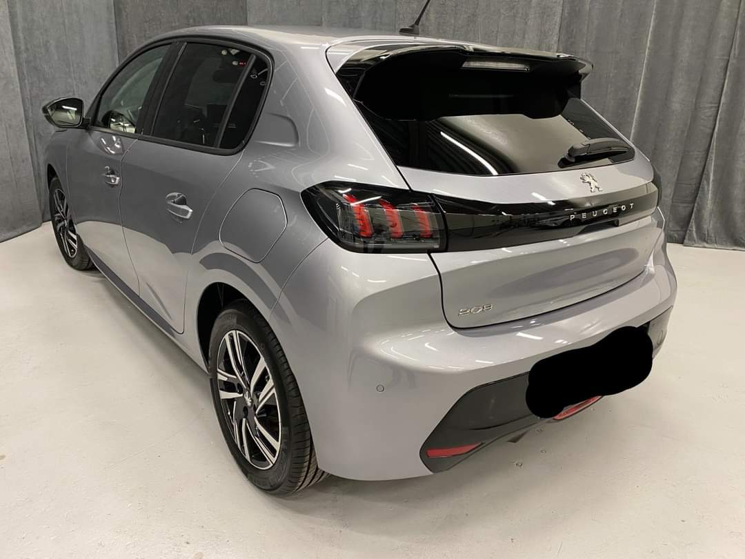 Peugeot 208 Allure – Image 10