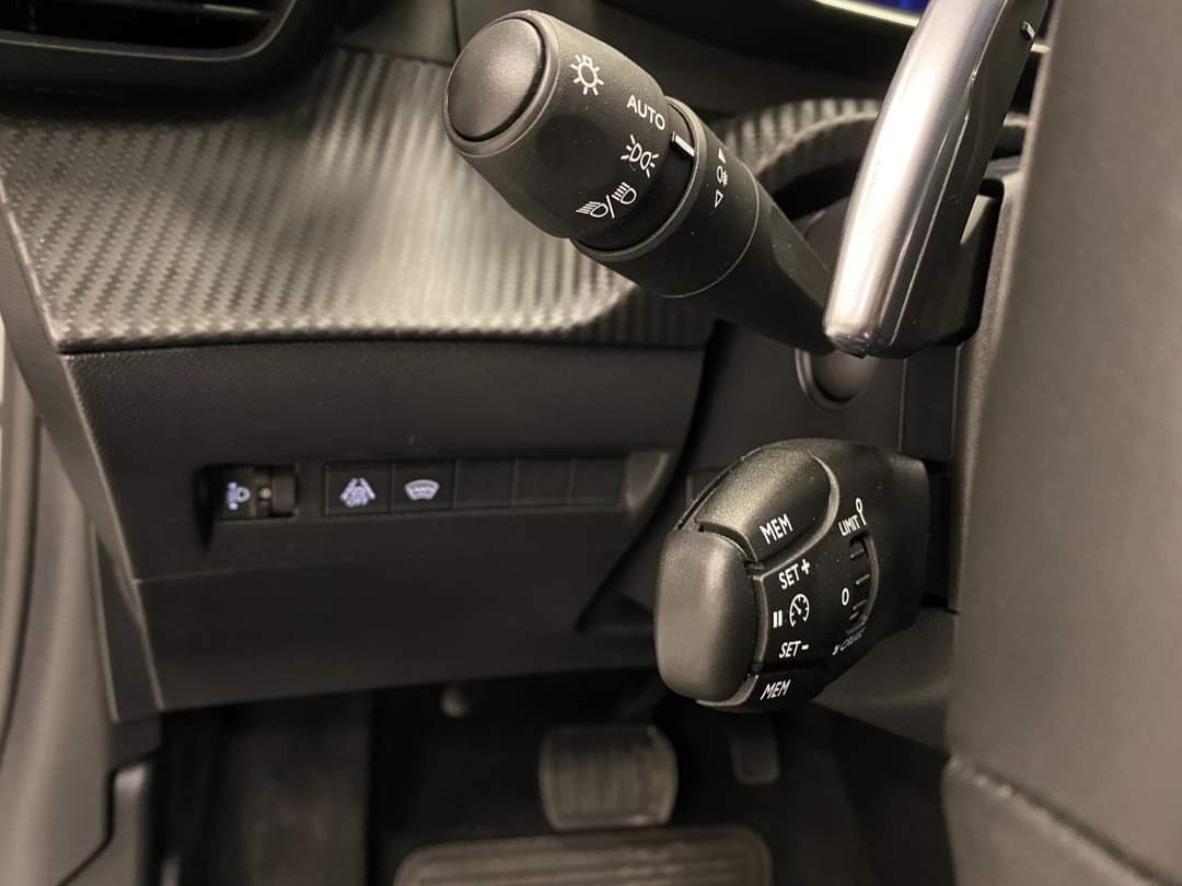 Peugeot 208 Allure – Image 13
