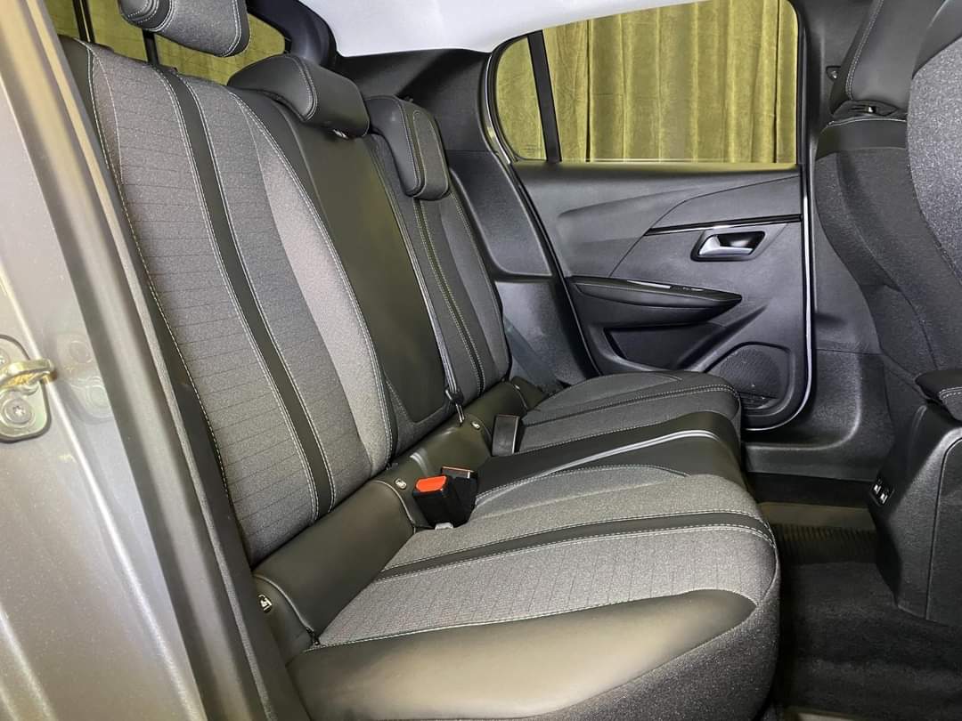 Peugeot 208 Allure – Image 20