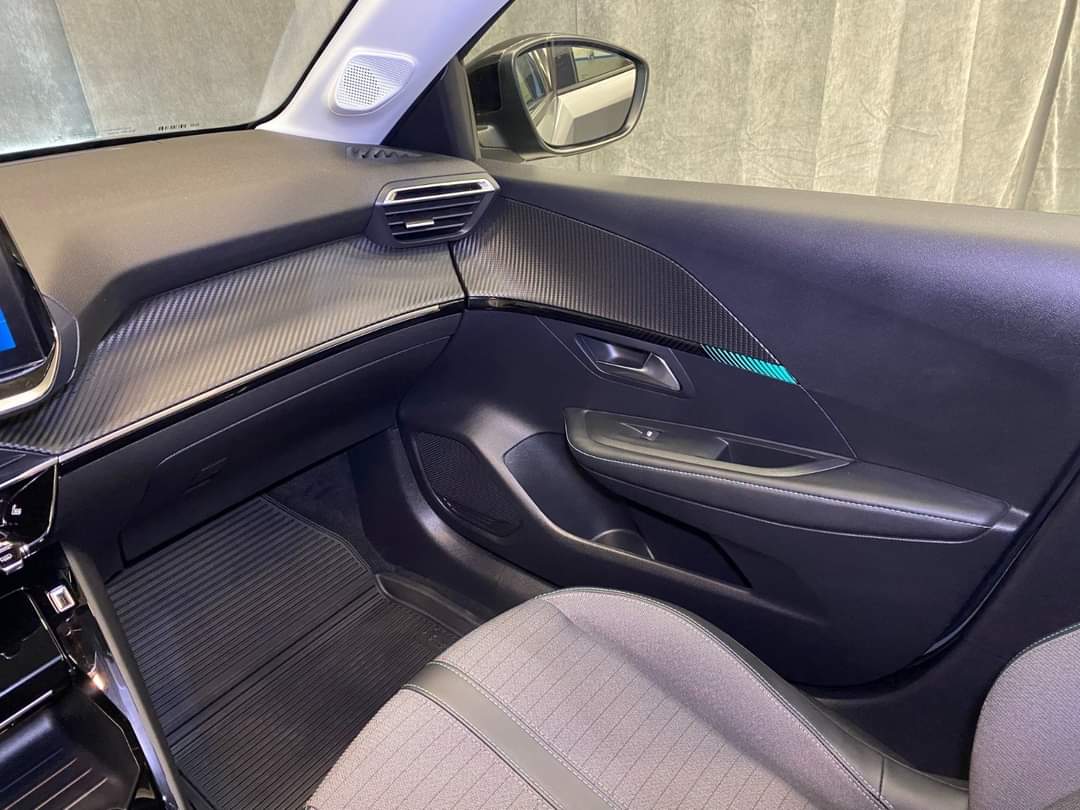 Peugeot 208 Allure – Image 18