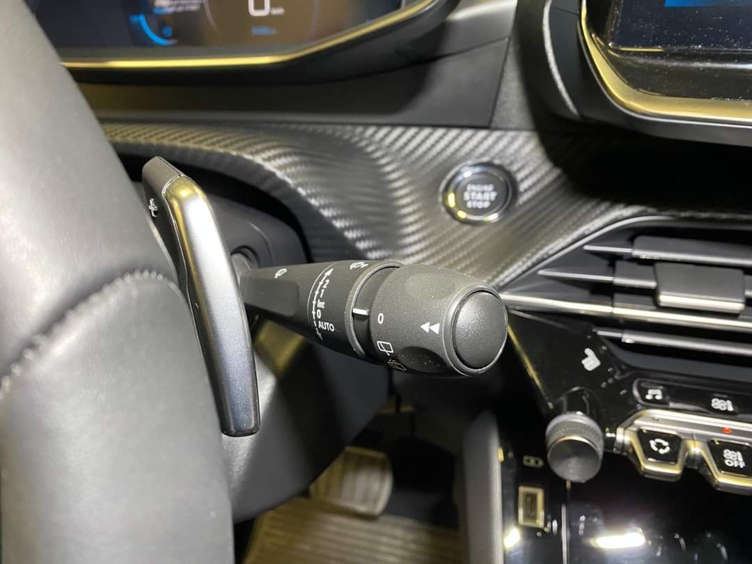 Peugeot 208 Allure – Image 27