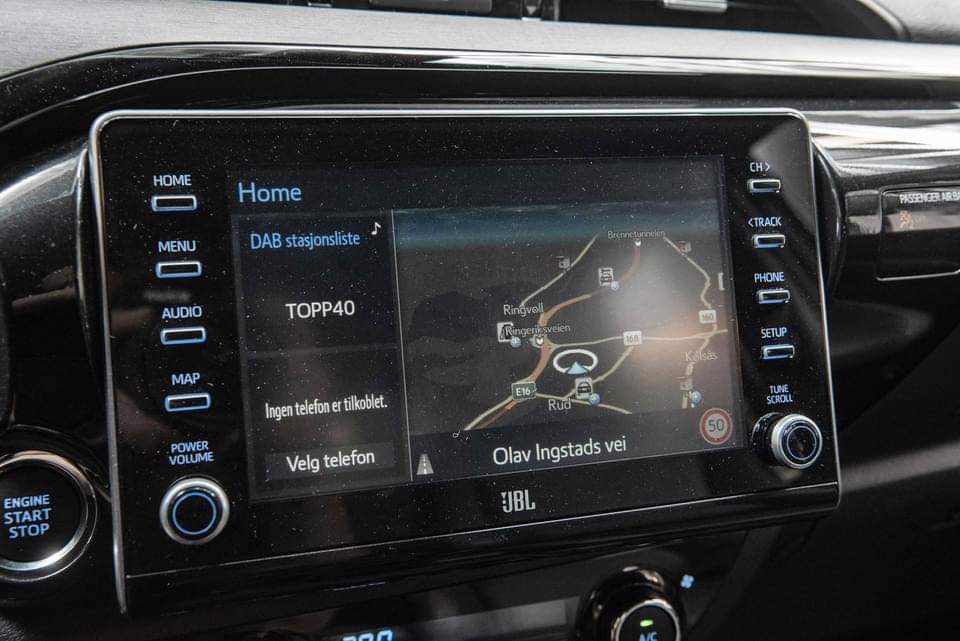 Toyota HiLux – Image 14