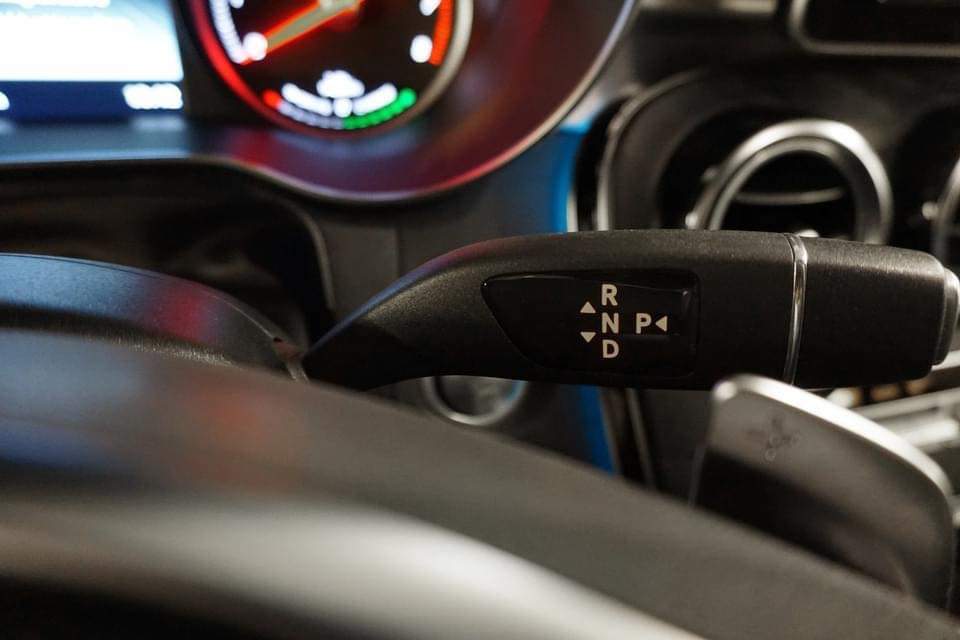 Mercedes-Benz GLC 350e – Image 17