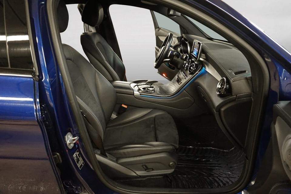 Mercedes-Benz GLC 350e – Image 21