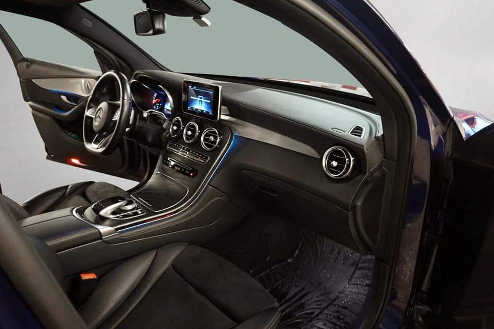 Mercedes-Benz GLC 350e – Image 27