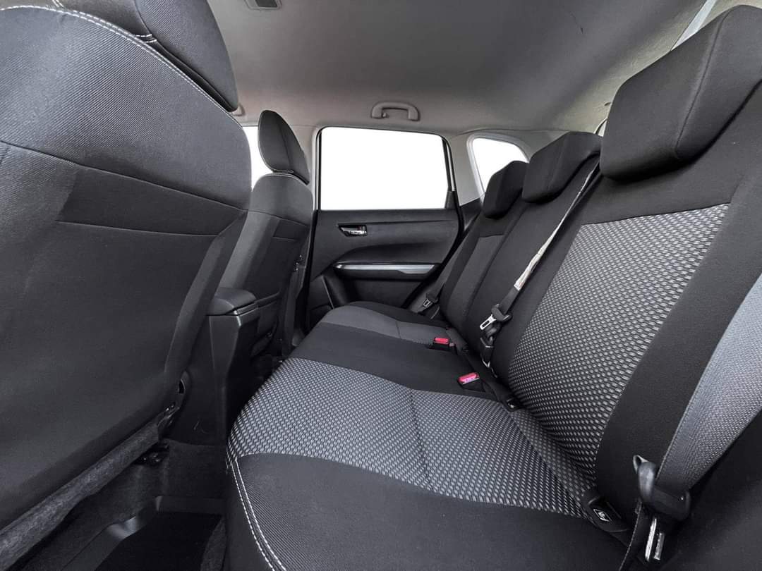 Suzuki Vitara – Image 12